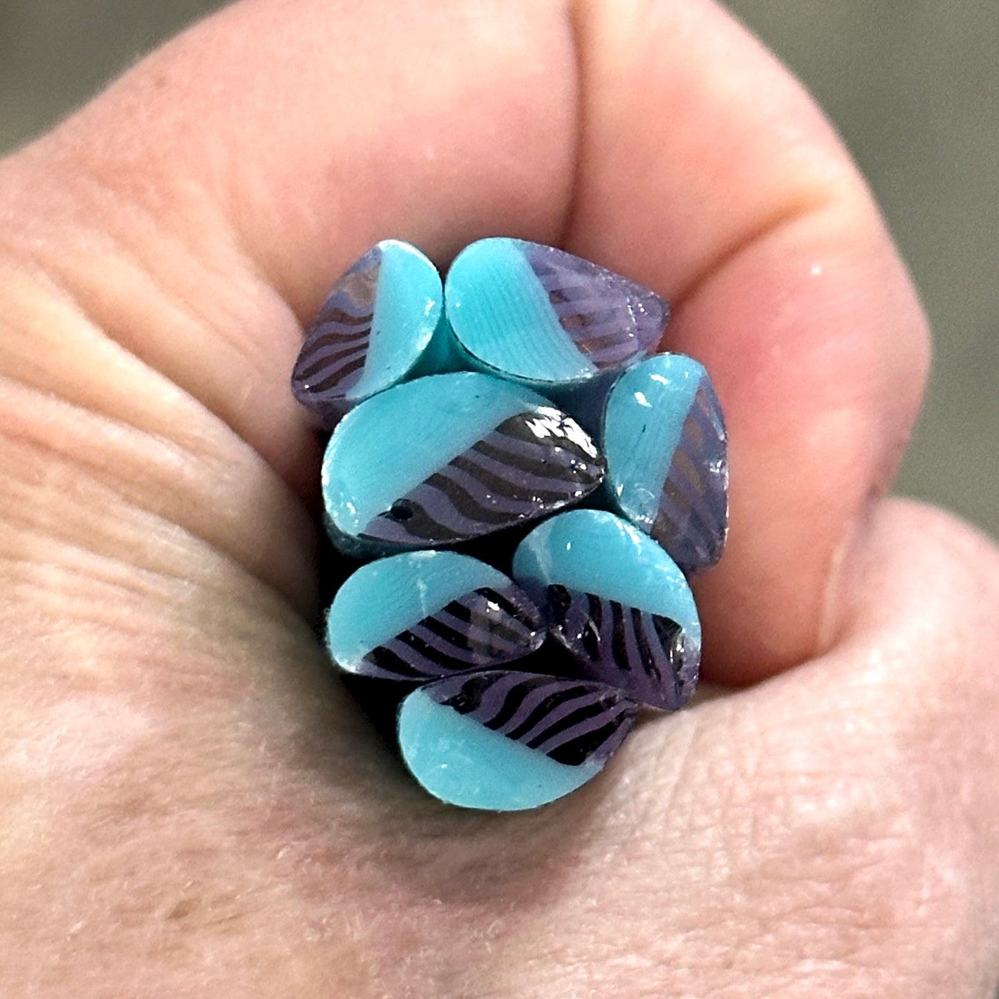 Blue and Purple Wing Bits, 1.5oz, coe 90 Murrini