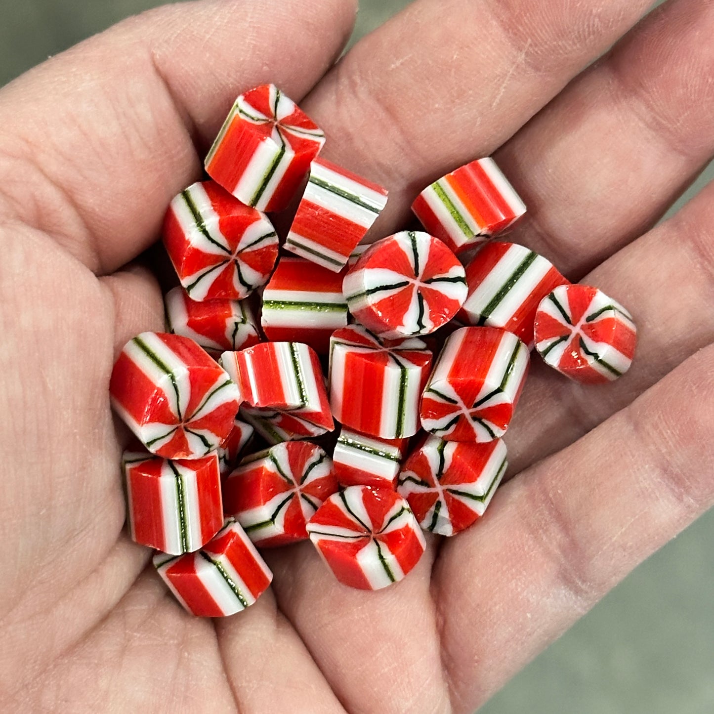 Christmas Mint Chunks, 1.5oz, coe 90 Murrini
