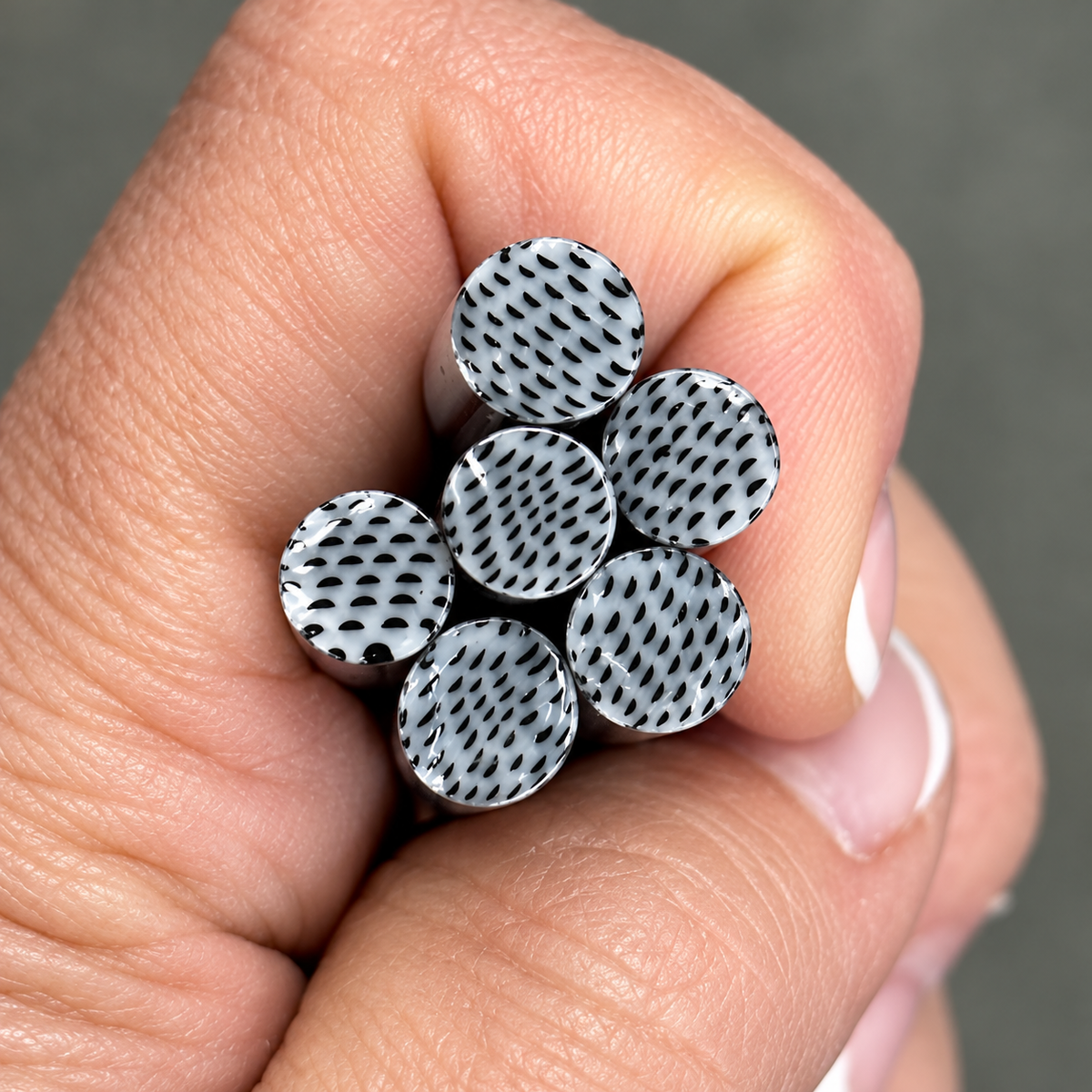 Flower Centers - Black coe 90 Murrini 2" RODS