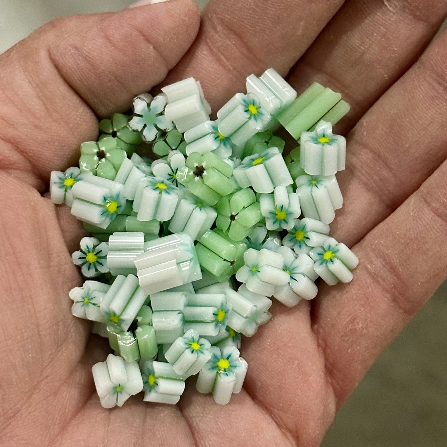 Green Flower and Bud Slice Mix, 1.5oz, coe 90 Murrini