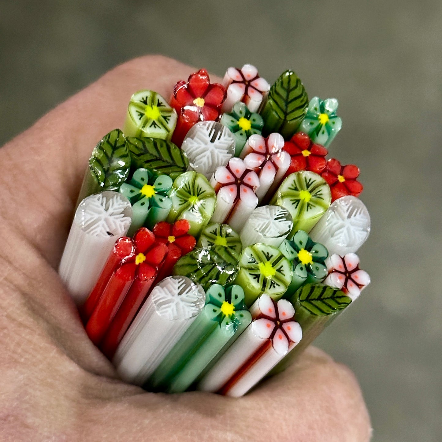 Holiday Mix coe 90 FLOWER AND DESIGN MIX