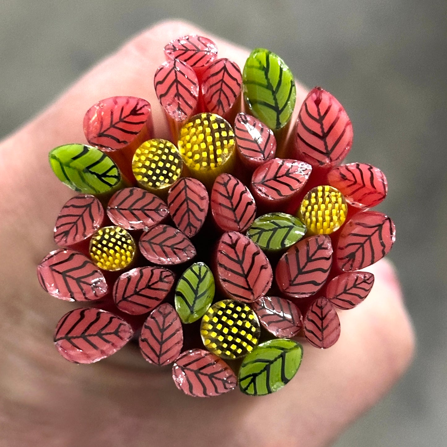 Pink Poinsettia Sets coe 90 Flower Murrini