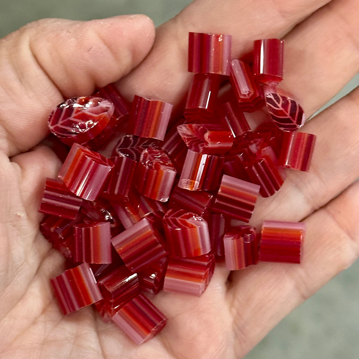 Transparent Red Leaves 1.5 oz coe 90 LEAVES