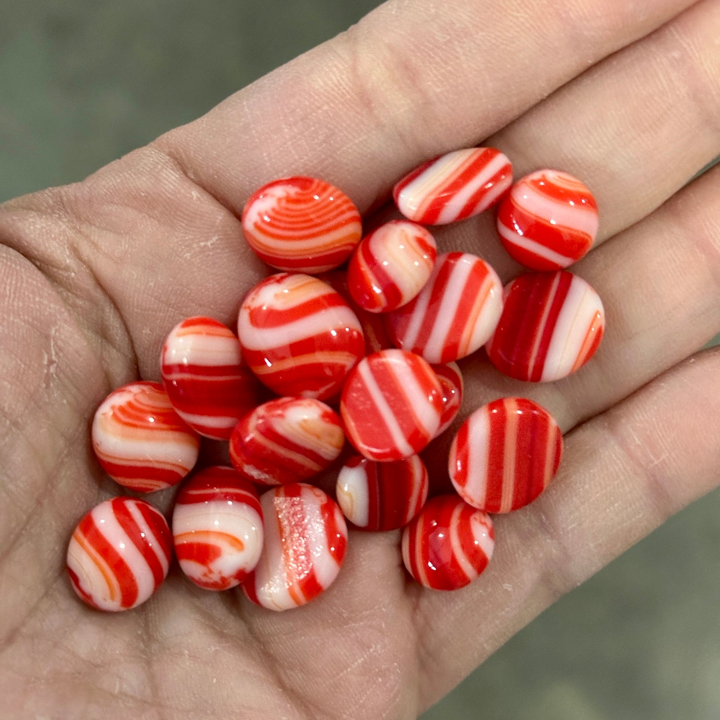 Red Swirls 1oz coe 90 SWIRLS DOTS