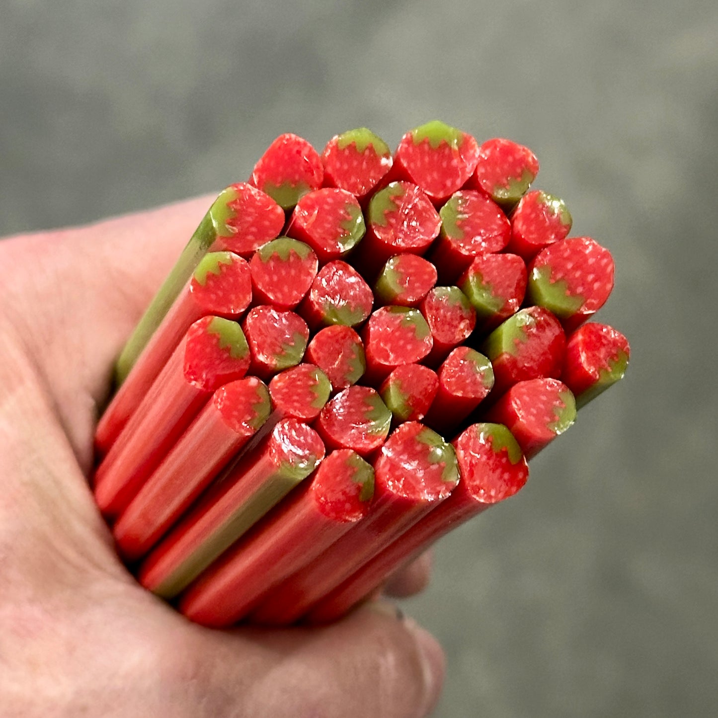 Strawberries coe 90 Design Murrini SINGLE ROD