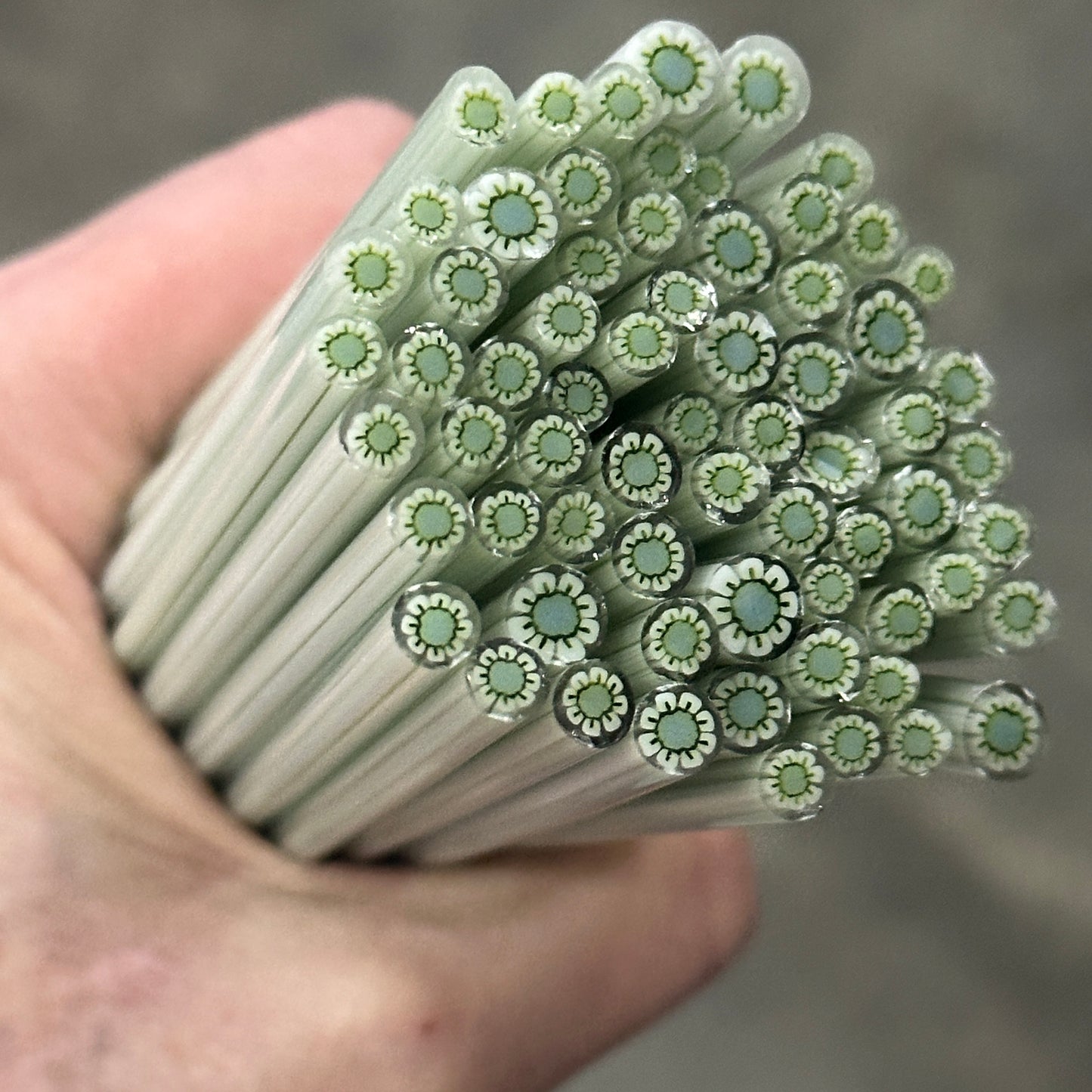 Tiny Green Daisies 1oz coe 90 Flower Murrini TINY RODS (NOON)